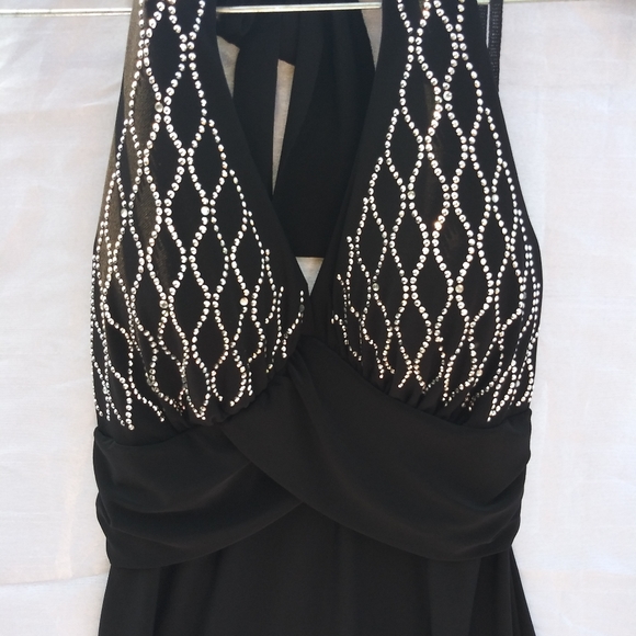 Clothes - Picture 9 of 16